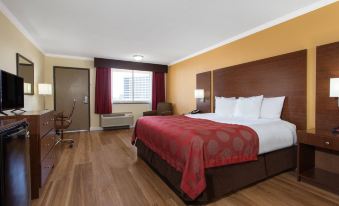 Ramada by Wyndham Tampa Westshore Airport South