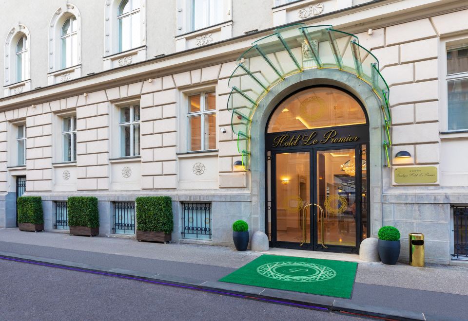 [호텔 레 프리미어의 조식 뷔페 이미지]