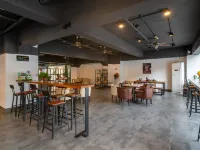 在路上速泊公寓（華天涉外職業技術學院南洋職業學院店） 后村附近的飯店