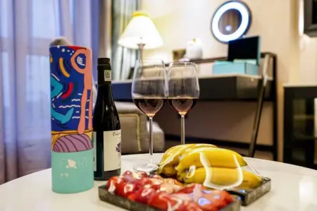 Xana Hotelle Hotel (Mudanjiang Jiangnan Municipal Government) Отели рядом со станцией Mudanjiang Railway Station