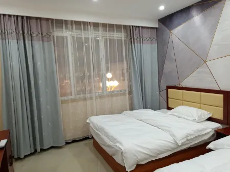 Zhenxiong Fenhong Inn Отели в г. Чженьсюн