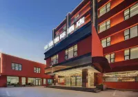 Huasheng International Hotel Hotel in zona Chengdu Normal University Information Science Department Wuyuehua Teaching Department