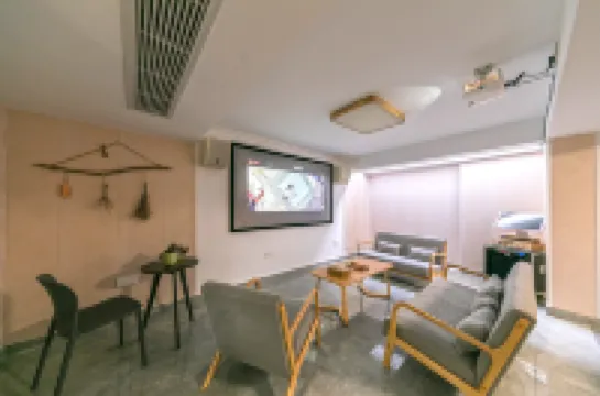 Zhujiajian Anyu Vacation Apartment (Wugongzhi Pier)