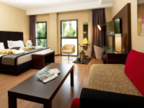 โรงแรม Holiday Inn Turin Corso Francia บาย IHG โรงแรมในทูริน