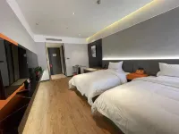 Chengcheng Yunduo International Hotel Hotel di Chengcheng