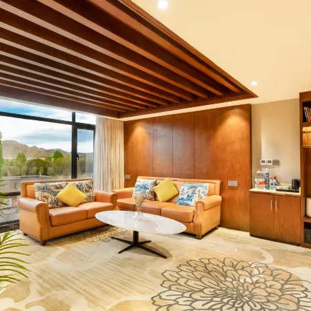 Yongze Lakeside International Hotel