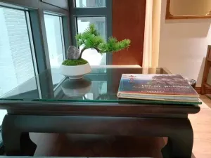 Qiongtai Hotel