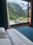 Yubeng Holiday Inn