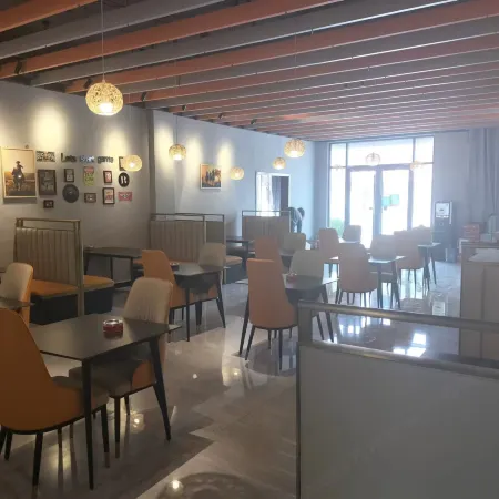 Baiside Culture Theme Hotel