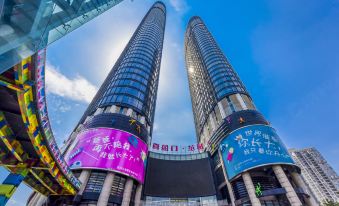 Yuanjiagang Light Rail Station Heavy Medical Affiliated First Hospital Branch