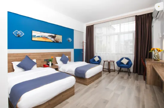 푸얼 쿤만 호텔