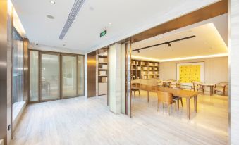 JI Hotel (Shanghai Kangqiao Yuqiao Metro Station Hotel)