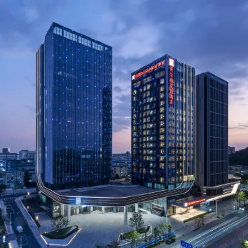 Hilton Garden Inn Shenzhen Airport（MIXC） Hotel dekat Alun-alun Rakyat Shajing