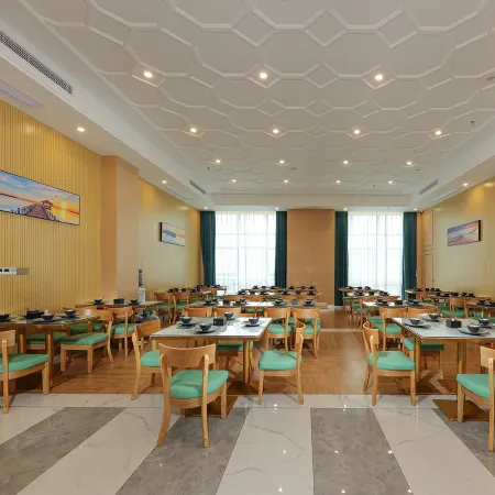 Vienna International Hotel ( Longchang Jinsha Times Square Branch）