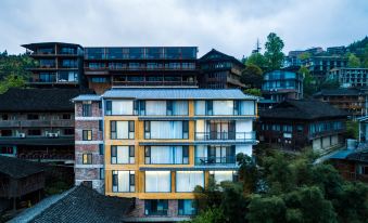 Yunbo Mountain Hotel (Longji Rice Terrace No. 1 Observation Deck Branch)