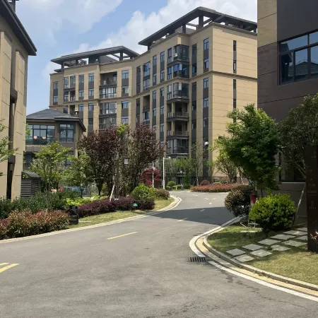 Dafang Huafu Luxury Homestay