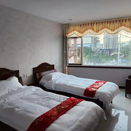 Zhiguo Hotel