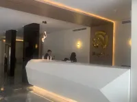Golden New Al Safa Hoteles cerca de Salón de bodas Moonlight Hall