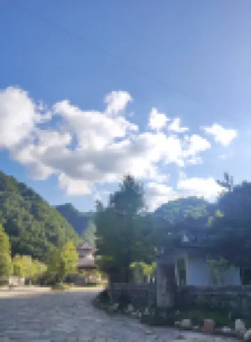 商南金絲峽慄園山居民宿