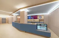 漢庭哈爾濱火車站酒店（哈爾濱站地鐵站店） - 2星級