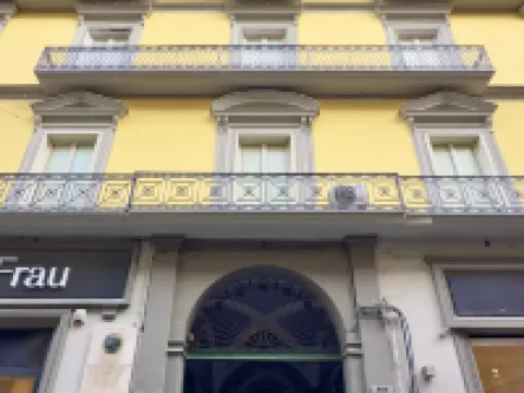 奇亞塔莫娜宮住宿加早餐旅館 鄰近蛋堡的酒店