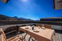 玉龍故里納西民宿 鄰近麗江拉市海高原濕地省級自然保護區管護局的酒店