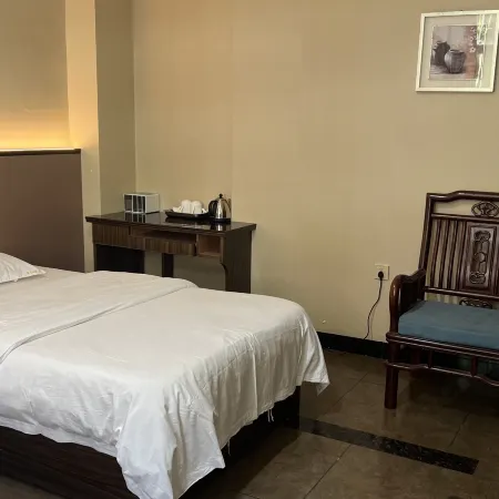 Xiaosichuan Hotel Отели рядом с Аэропорт Уйишань