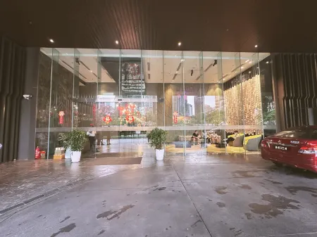 Tropicana The Residence by KLCC Отели рядом с достопримечательностью «Всемирный торговый центр Путра»