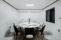 180° Lakeview Mountain Luxury Resort VILLA (Cloud Grassland Panda Adventure Park Store)