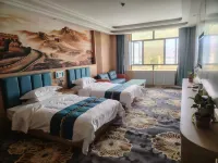 318 Business Hotels Hotels in Lhazê