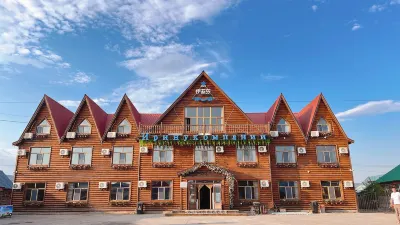 Ergun and Irina Kaptelova Hotel Отели рядом с достопримечательностью «Русский народный музей»