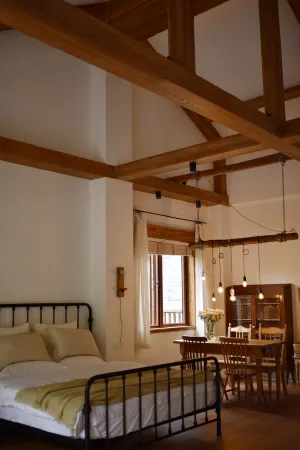 Zhi Jian Homestays (Nanning Chaoyang Square Third Street and Two Lanes Store) Отели рядом с достопримечательностью «Guangxi University of Finance and Economics Xiuling Campus»