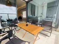 Beihai Huanan Thematic Scenic Apartment (Beihai Golden Beach Beibu Bay No.1)