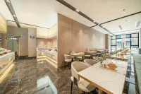 Poltton International Apartment (Qingyuan Qiaoshun Square Branch)