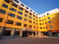 7Days Inn Hotel (Shanghai Jinshan City Beach Shihua Bus Station) Hotel in zona Shihua Station