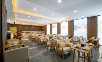 Fenghuang Fengjing Hotel