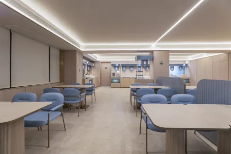 Hanting Hotel (Fuyang Normal University Commercial Center Branch) Отели рядом с достопримечательностью «Fuyang Vocational and Technical College»