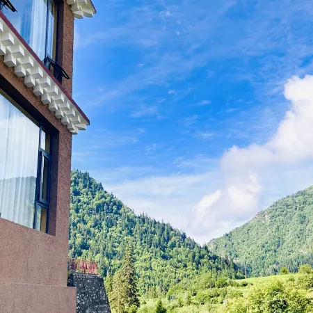 Zhagana Yeyu • Yi Homestay