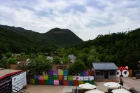 YOLO Hotels near Huaqiaocun