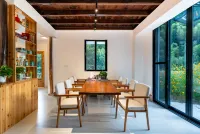 Xianju Danzhu Yeyou Language Hot Spring Private Soup Resort Homestay