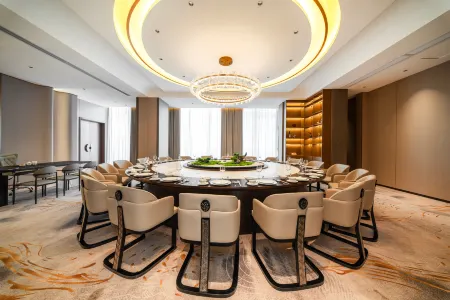 Jinchuan Hotel (Chayuan Branch, Chongqing East Railway Station) Отели рядом с достопримечательностью «Chongqing Institute of Engineering (Nanquan Campus)»