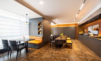 Manyi Hotel (Shenyang Tiexi Wanxianghui Shenliao Road Subway Station)