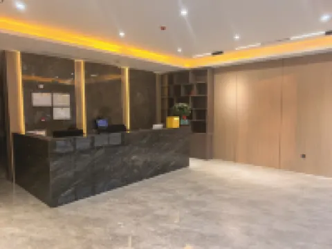 Yunxi Hotel (Lingshou County Railway College) Hotels in Lingshou