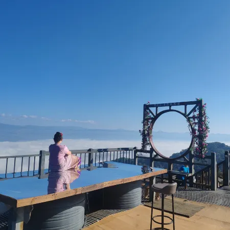 Lancang Jingmaishan Xiangyun La Homestay