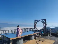 Lancang Jingmaishan Xiangyun La Homestay - مطابخ