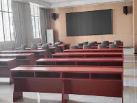 Yizhe International Hotel (Long'an) فنادق في لونغ آن