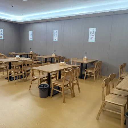 Svan Sifan Simple Hotel (Ningde Wanda Plaza)