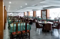 Kaifeng Yantong International Hotel (Qingming Shangheyuan Drum Tower Square)