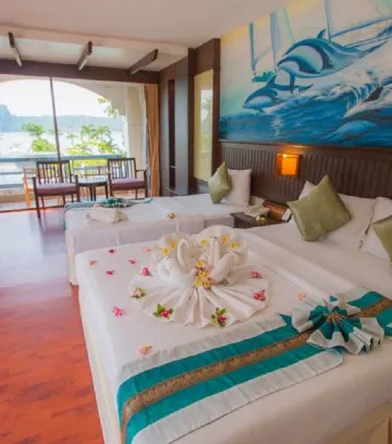 ห้องสุพีเรียร์สำหรับสามท่านพร้อมวิวทะเล