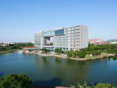 M·S BAUHINIA HOTEL Отели рядом с достопримечательностью «Gaochun Old Street»